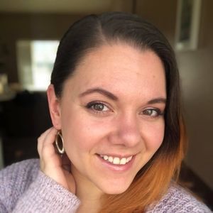 Meet your Posher, Gabi